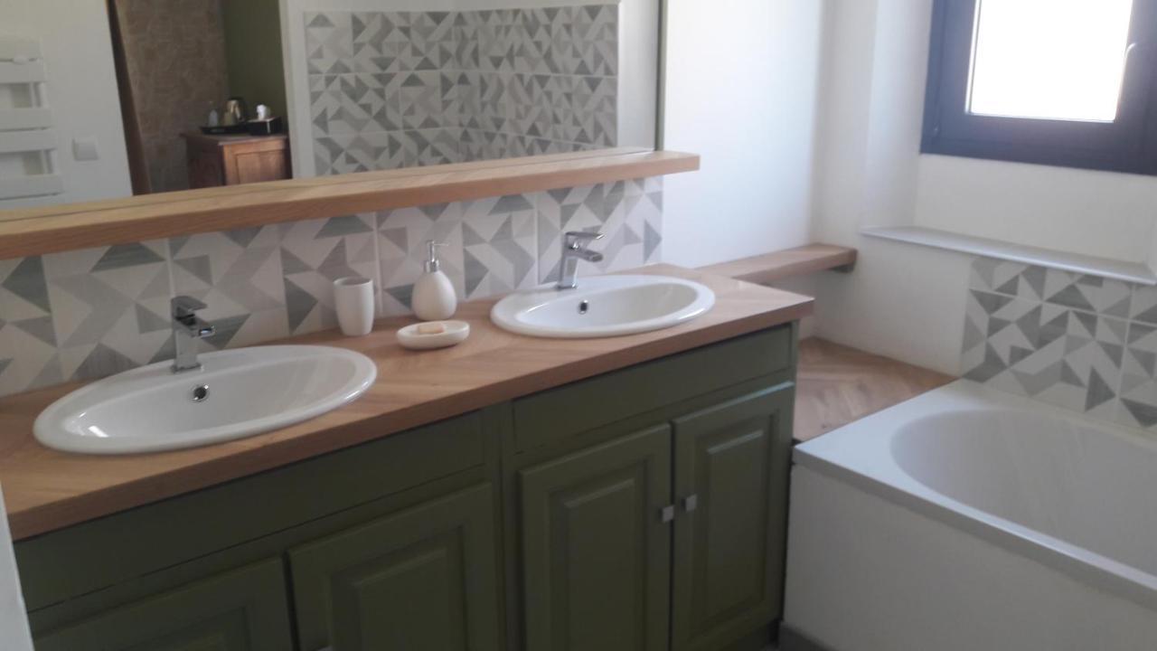 La Demeure D'Helice Bed and Breakfast Langlade Δωμάτιο φωτογραφία